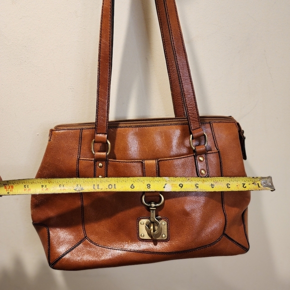 Etienne Aigner Camel Brown Leather Showlder bag - Picture 5 of 16